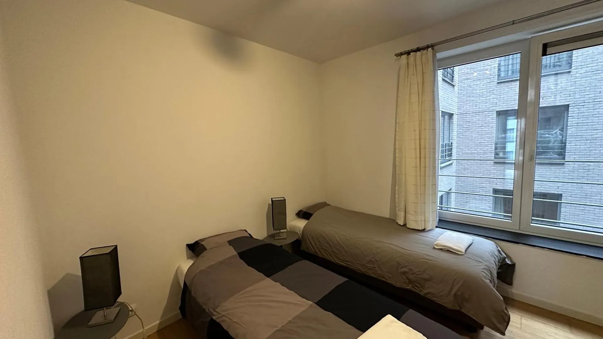 Beautiful 3 Bedroom Apartment Antwerp